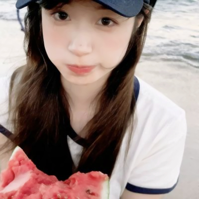 真人小众女生照片头像