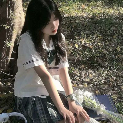 潮流小众头像高级女生图片