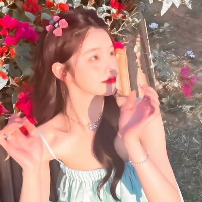 女生捧花唯美头像