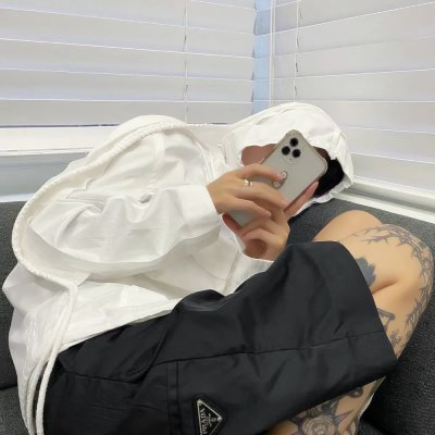 高级男头真人侧脸高清图片