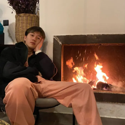 单人情侣微信头像一男一女