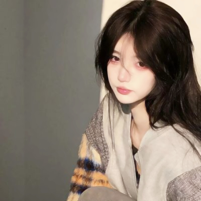 绝绝子头像女