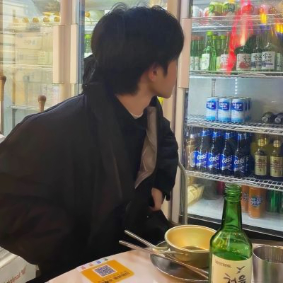 超酷男生头像侧脸杀