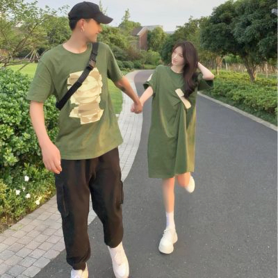 甜蜜穿绿色衣服真人情侣头像图片