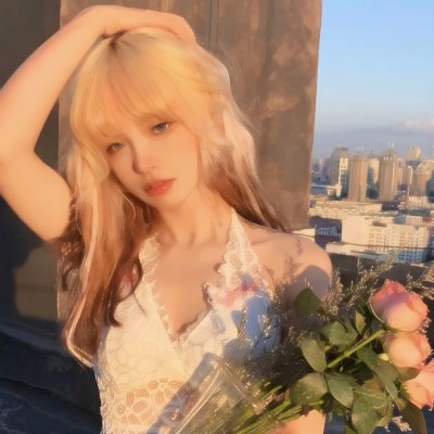 唯美女生抱鲜花头像