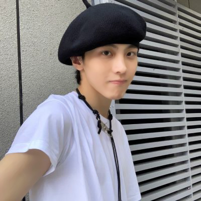男生高级头像超酷真人帅气高清图片