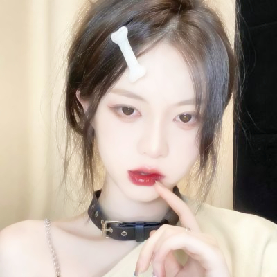 女生头像干净真人淡妆纯欲高级图片