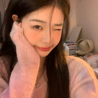 潮流小众头像高级女生图片