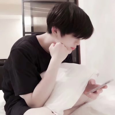 单人情侣微信头像一男一女