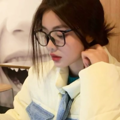 女生头像真人单张