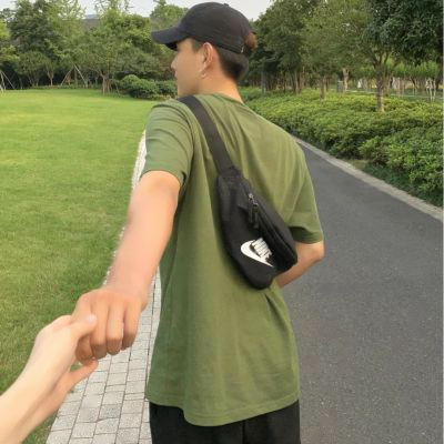 甜蜜穿绿色衣服真人情侣头像图片