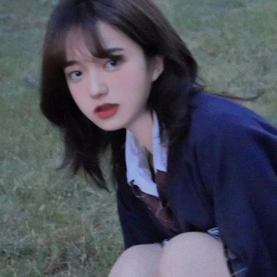 小众高级头像高冷女生