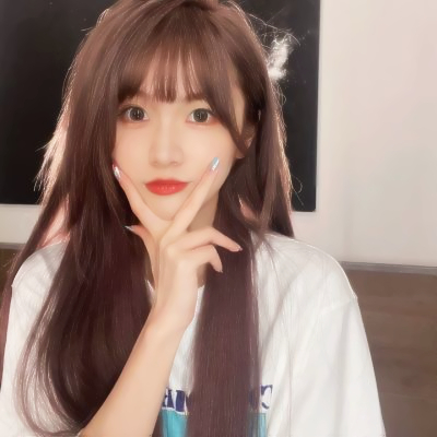 高清好看图片美女真人头像