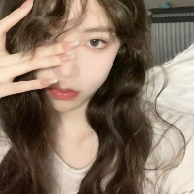 清纯干净微信头像女生