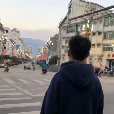 情侣头像单人一男一女分开真人高清图片
