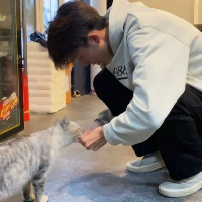 超酷男生头像侧脸杀
