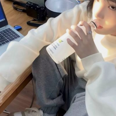 女生头像真人单张