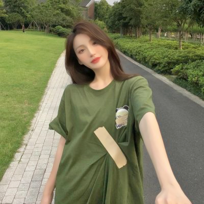 甜蜜穿绿色衣服真人情侣头像图片