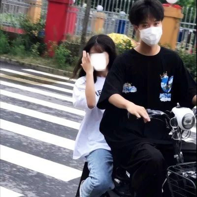 2025抖音最火的一人一半超甜情侣头像图片