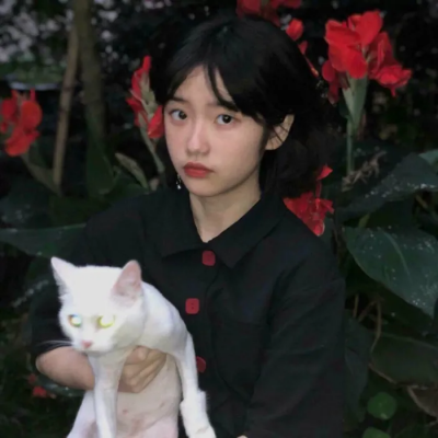 单人情侣微信头像一男一女
