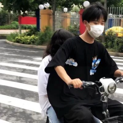 2025抖音最火的一人一半超甜情侣头像图片