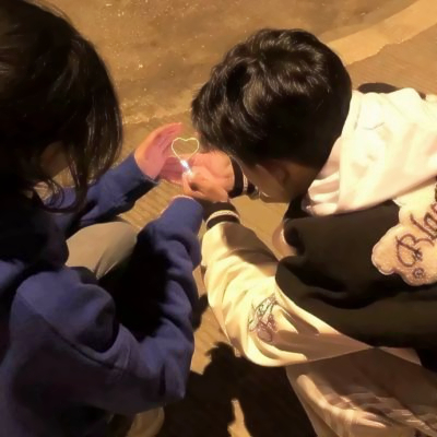 神仙真人情侣头像不露脸