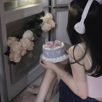 氛围感微信头像真人女生高清图片