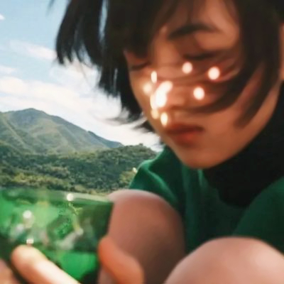 氛围感微信头像真人女生高清图片