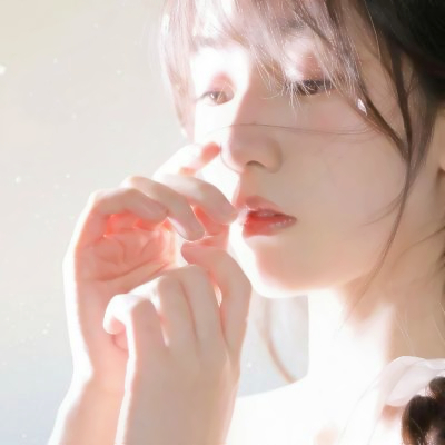 2025年漂亮女生头像图片真人