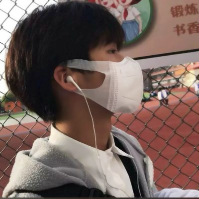 2025年最火帅气真人男生微信头像图片