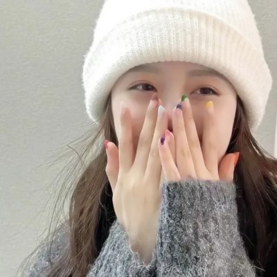 2025年最好看的头像女生高清图片