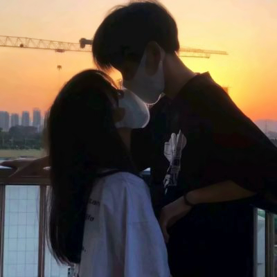 2025新款新款一左一右真人情侣头像图片
