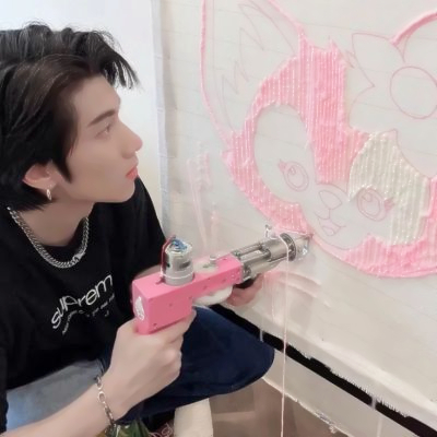 一左一右配对一男一女真人情头图片