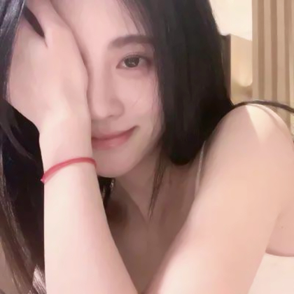 女生头像阳光清纯向上高清图片