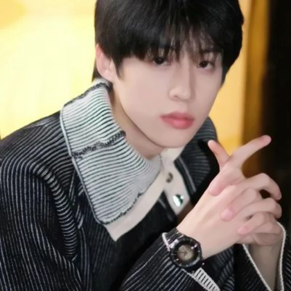 头像图片大全2025男生头像真人