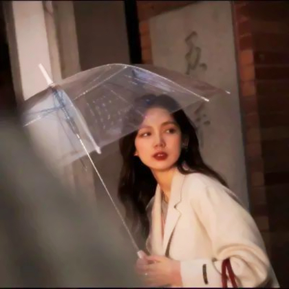 微信可盐可甜的女生头像图片