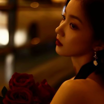 真人高冷女生头像成熟