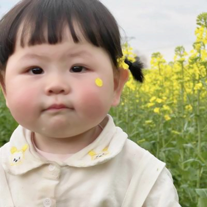 头像女生萌娃真人胖胖的可爱图片