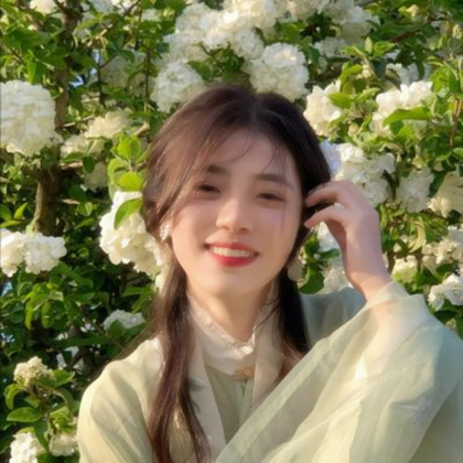 绣球花中女生清新头像图片