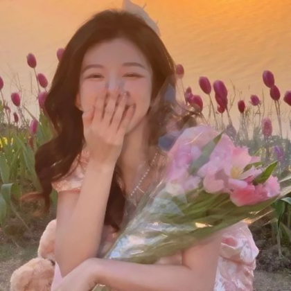 头像女闺蜜单人两张高清图片