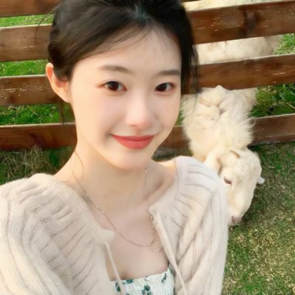 头像女生高级成熟精致大气高清图片