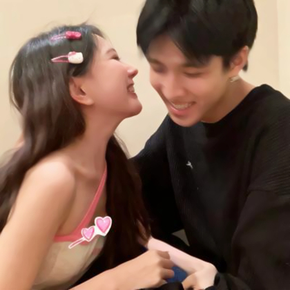 快乐开心齁甜双人情侣头像