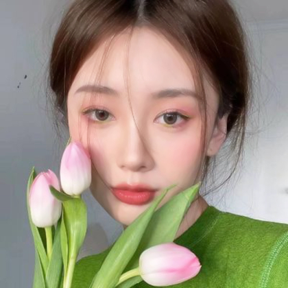 头像女生高级成熟精致大气高清图片