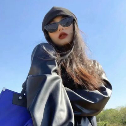 头像女生真人ins甜酷辣妹高清图片