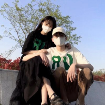 真人戴口罩情侣头像图片