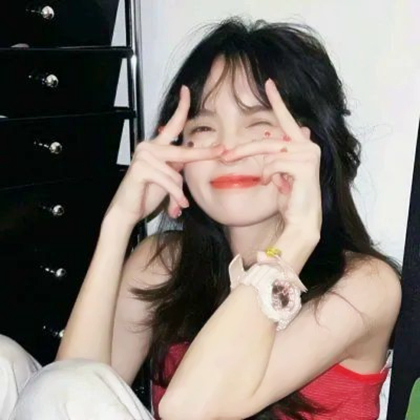 头像女闺蜜单人两张高清图片