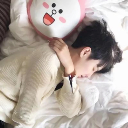 网络男神真人头像高清忧郁图片