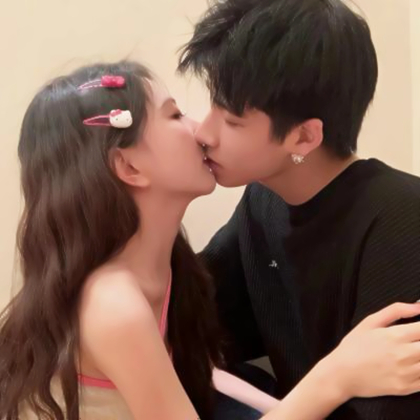 快乐开心齁甜双人情侣头像