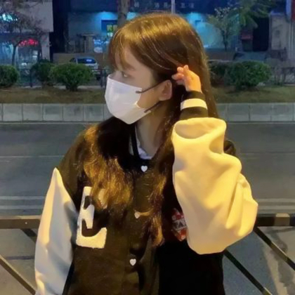 情侣头像真人不露脸一男一女两张图片