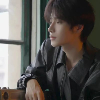 2025年最火微信头像男生真人高清图片